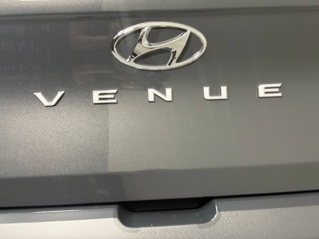 New 2026 Hyundai Venue SEL FWD image 10