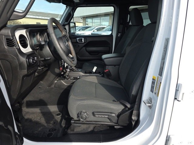 Used 2024 Jeep Wrangler Willys image 12