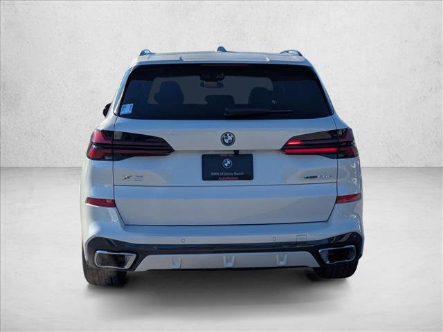 New 2026 BMW X5 xDrive50e w/ M Sport Package AWD/4WD image 7