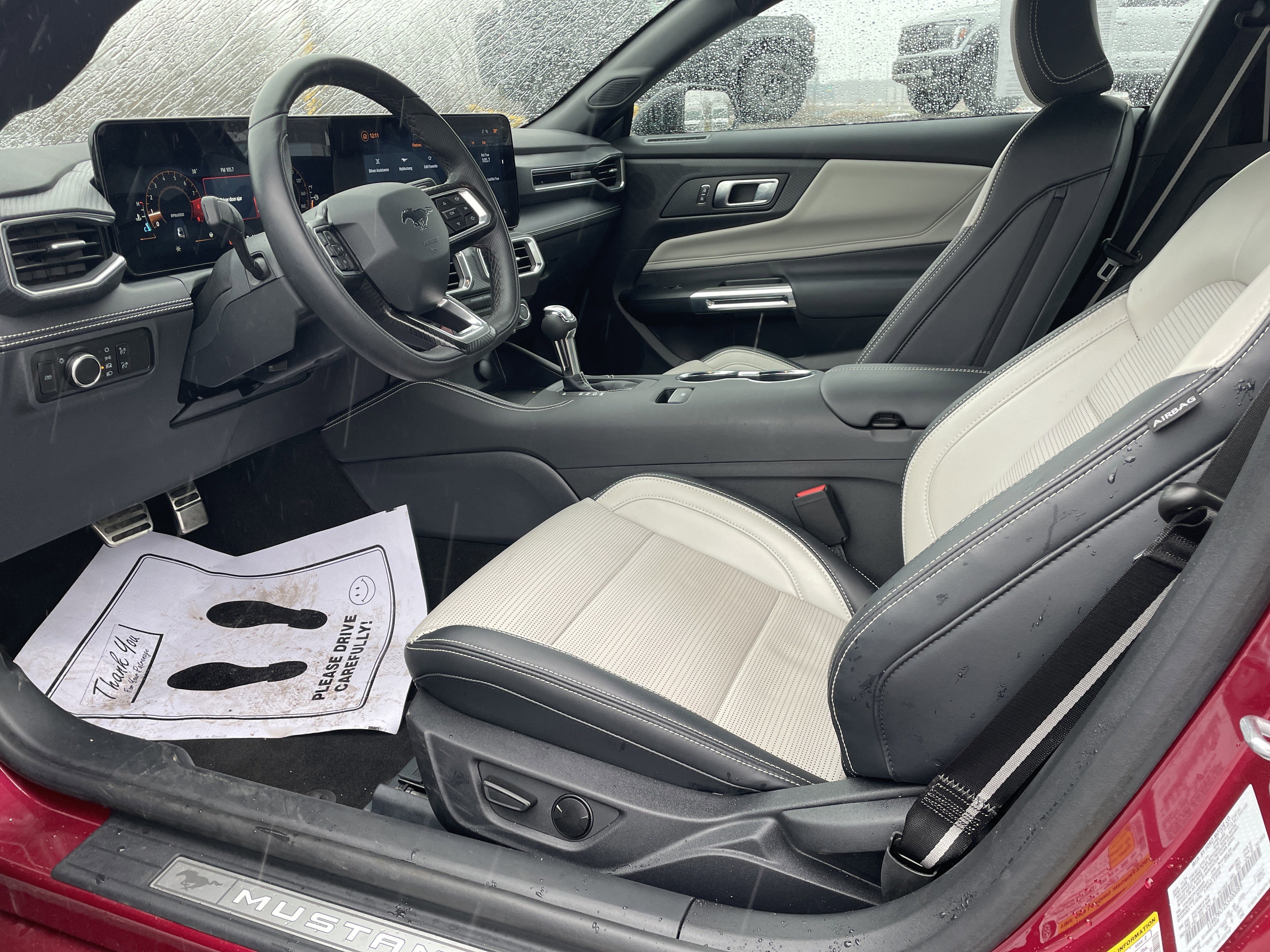 Used 2025 Ford Mustang GT Premium image 8