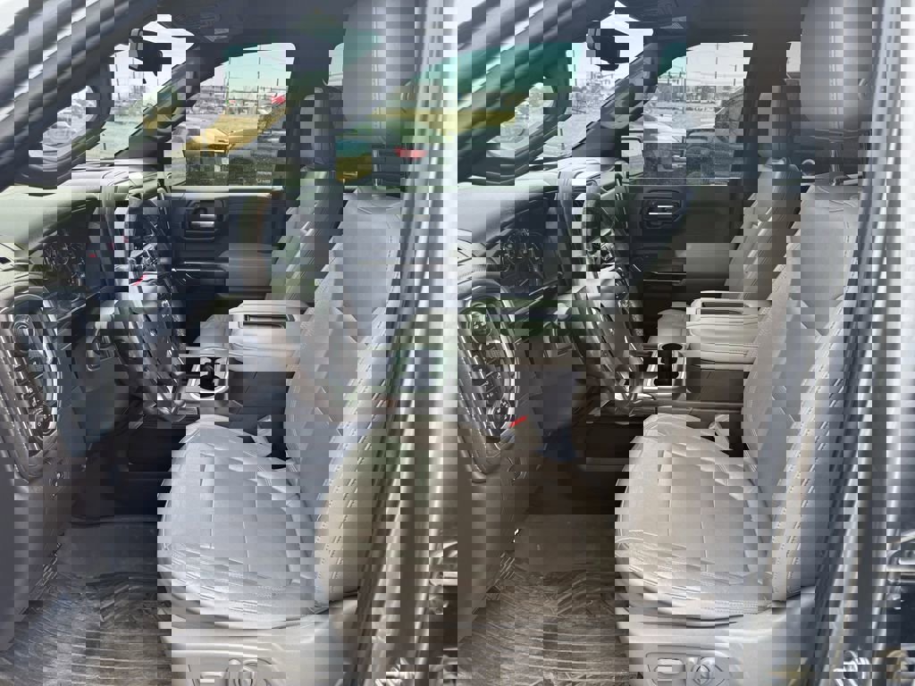 Used 2020 Chevrolet Silverado 1500 LT Trail Boss image 9