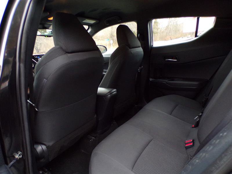 Used 2018 Toyota C-HR XLE image 28