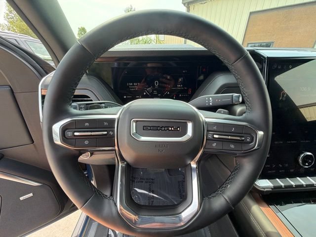 Used 2025 GMC Yukon Denali w/ Sun & Power Step Package AWD/4WD image 28