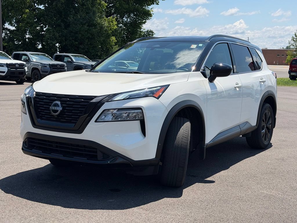 Certified 2023 Nissan Rogue SV w/ SV Premium B Package AWD/4WD image 2
