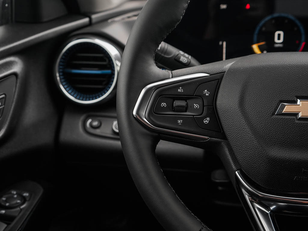 New 2026 Chevrolet Trax LT w/ LT Convenience Package FWD image 19