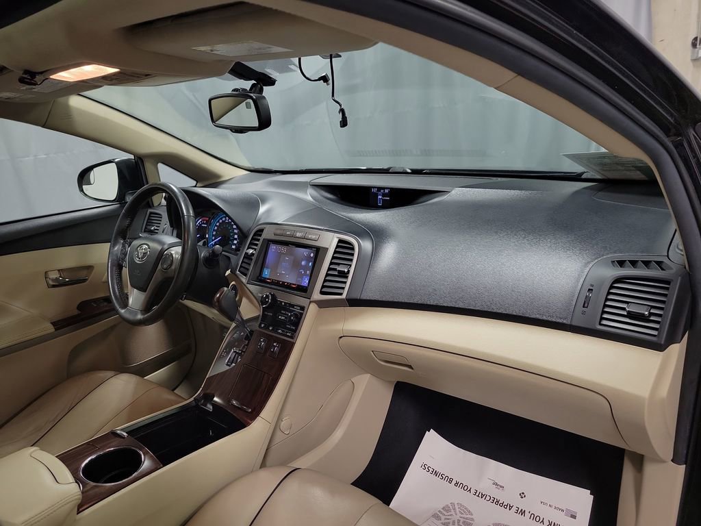 Used 2013 Toyota Venza XLE image 27