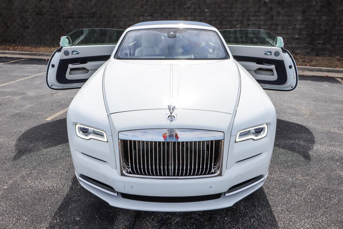 Used 2019 Rolls-Royce Dawn image 19