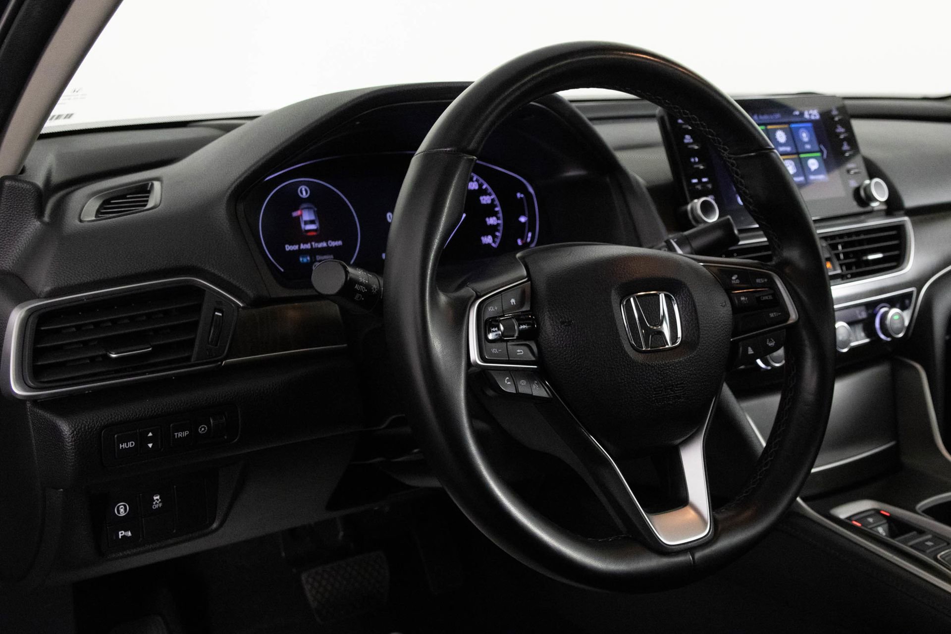 Used 2021 Honda Accord Touring image 31