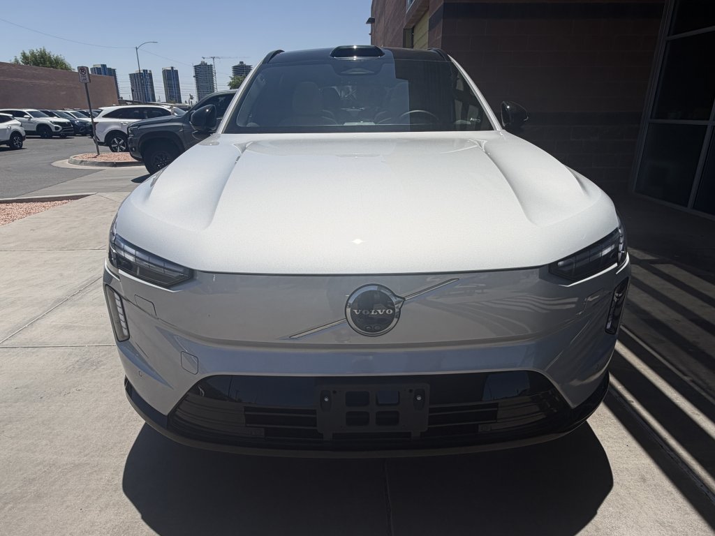 Used 2025 Volvo EX90 Plus AWD/4WD image 10