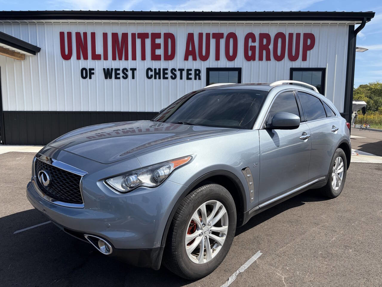 Used 2017 INFINITI QX70 AWD w/ Premium Package