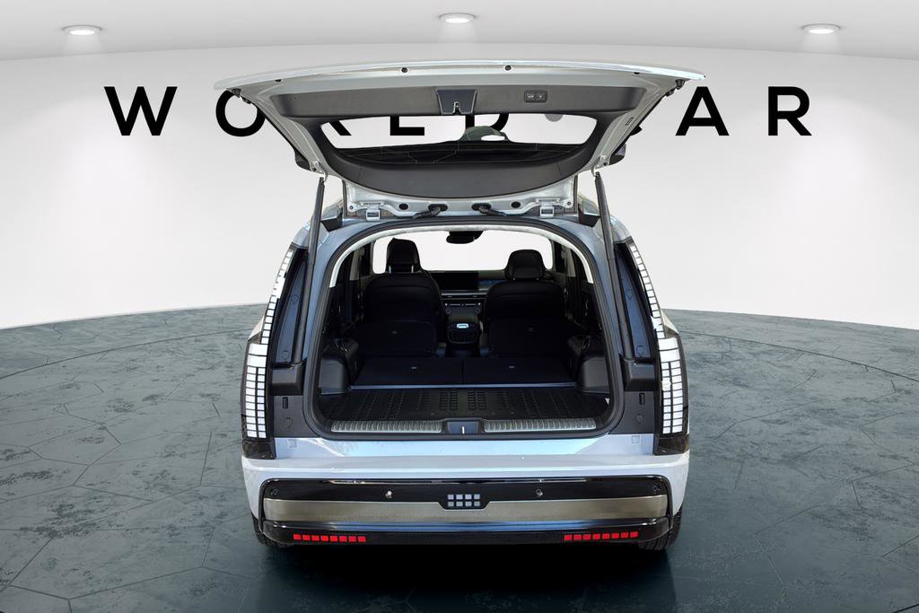 New 2026 Hyundai Ioniq 9 Calligraphy image 29