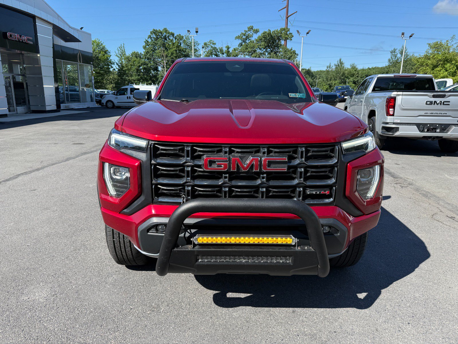 Used 2023 GMC Canyon AT4 w/ LPO, Sports Bar Package AWD/4WD image 8
