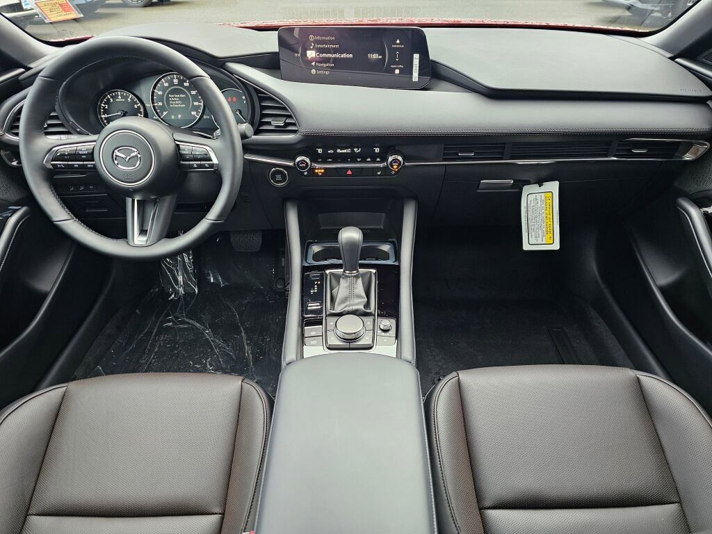 New 2026 MAZDA MAZDA3 Hatchback w/Premium Plus Pkg image 9