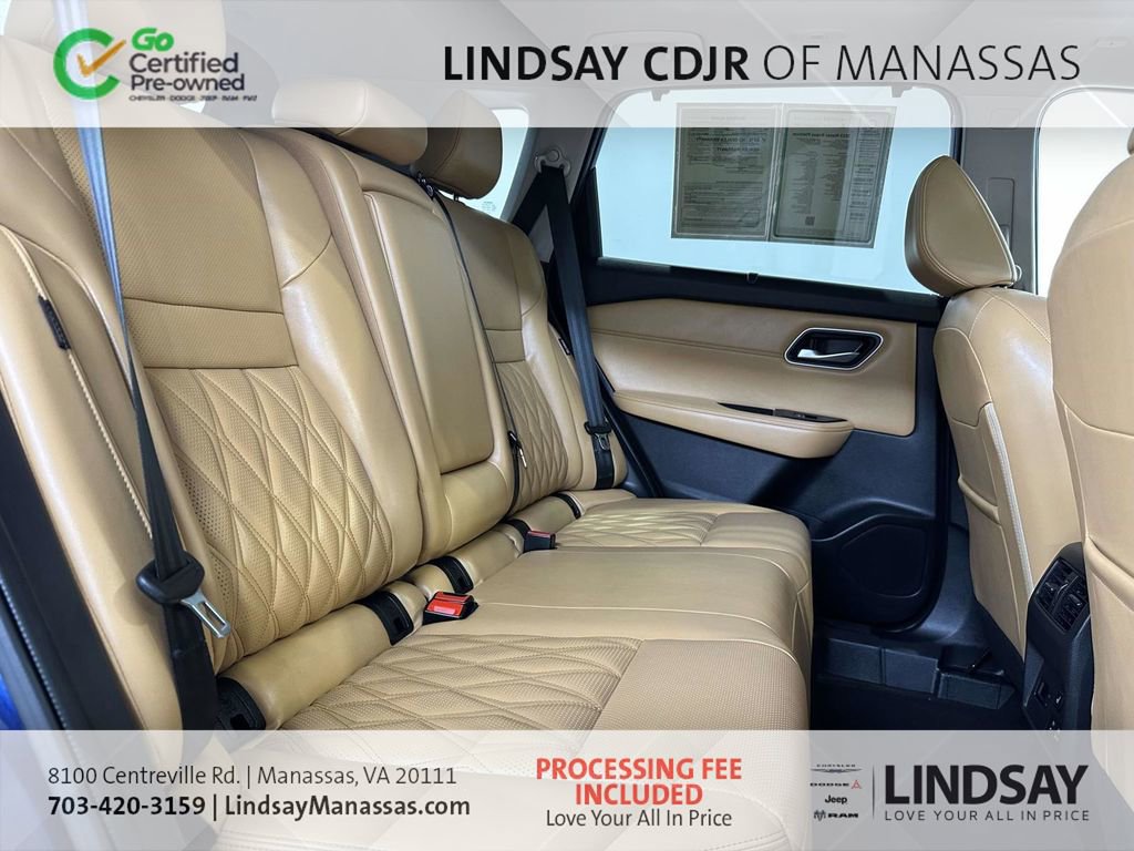 Used 2023 Nissan Rogue Platinum w/ Platinum Premium Package image 13
