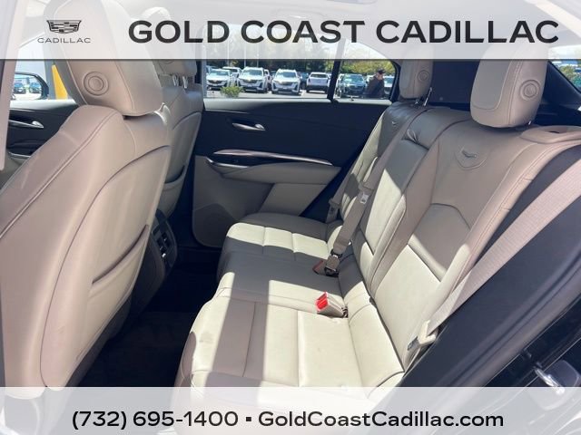 Certified 2023 Cadillac XT4 Luxury w/ Cold Weather Package AWD/4WD image 15