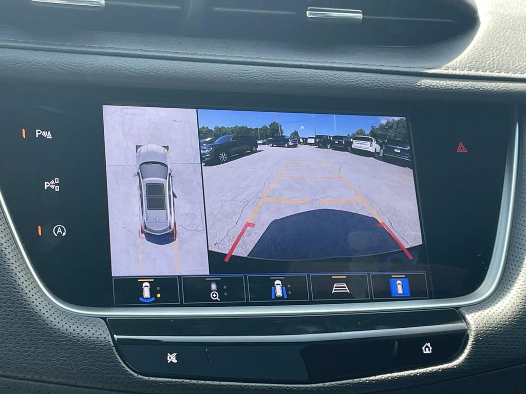 Used 2023 Cadillac XT5 Premium Luxury w/ Technology Package AWD/4WD image 17