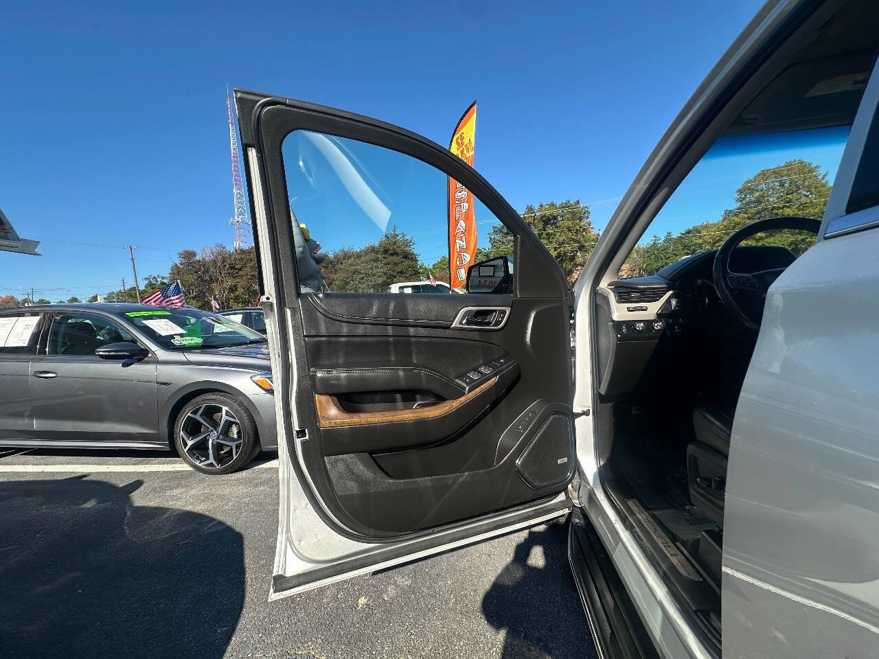 Used 2018 GMC Yukon Denali image 18