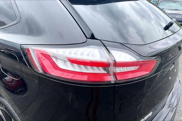 Used 2019 Ford Edge ST w/ Convenience Package image 28