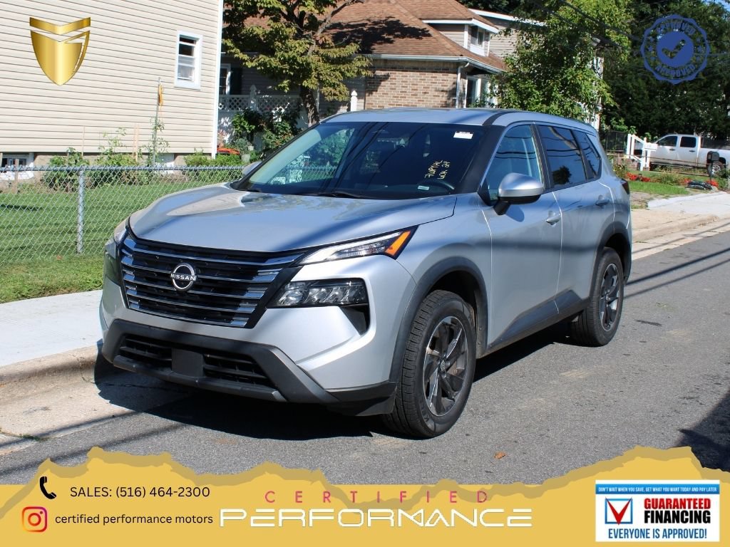 Used 2024 Nissan Rogue SV