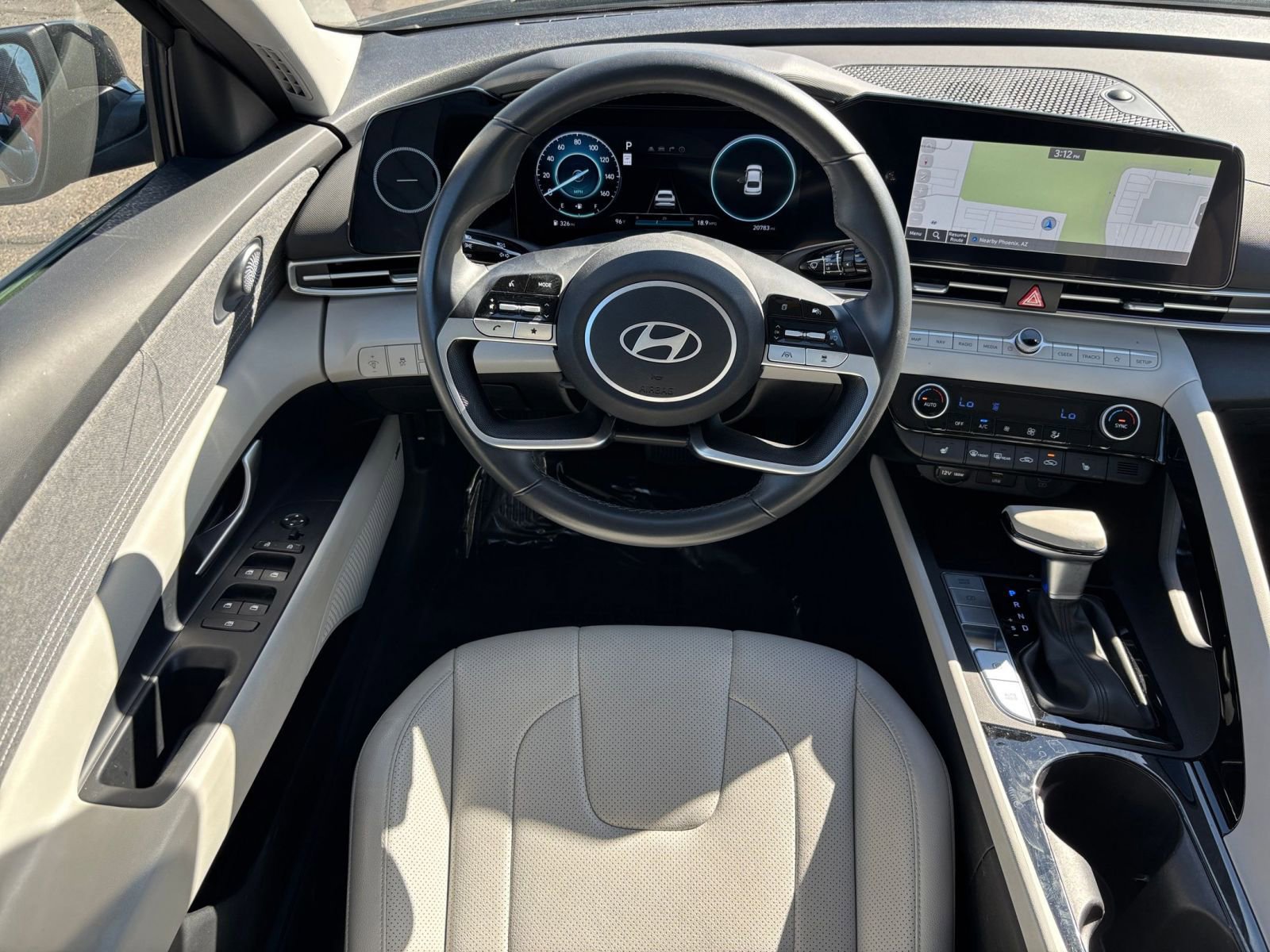 Used 2025 Hyundai Elantra Limited FWD image 36