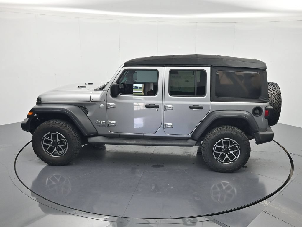 Used 2018 Jeep Wrangler Unlimited Sport S AWD/4WD image 35