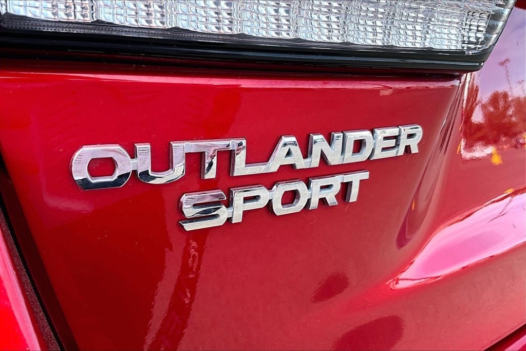 Used 2025 Mitsubishi Outlander Sport AWD image 8