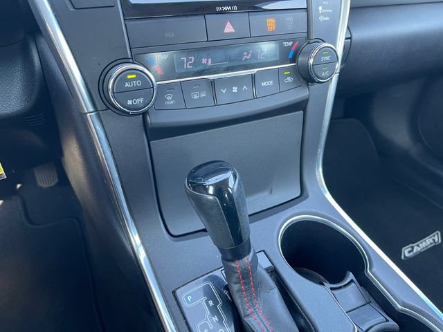 Used 2016 Toyota Camry XSE w/ Moonroof Package FWD image 18