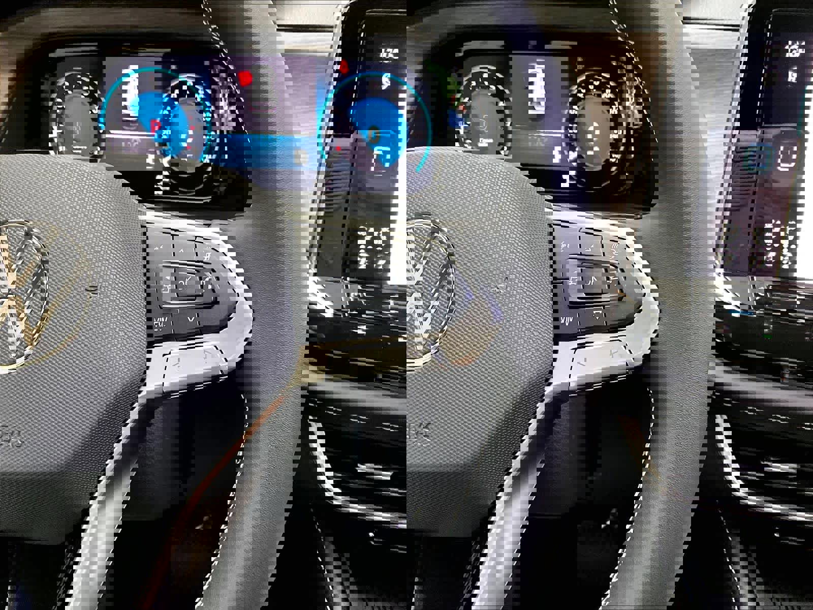 New 2026 Volkswagen Atlas SEL AWD/4WD image 17