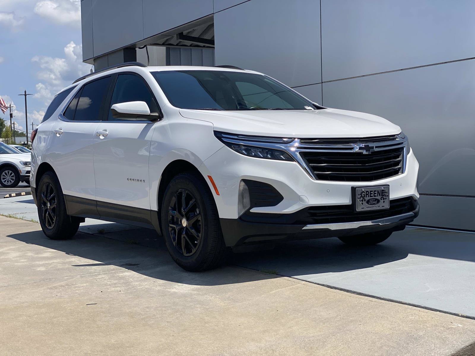 Used 2022 Chevrolet Equinox LT FWD image 2