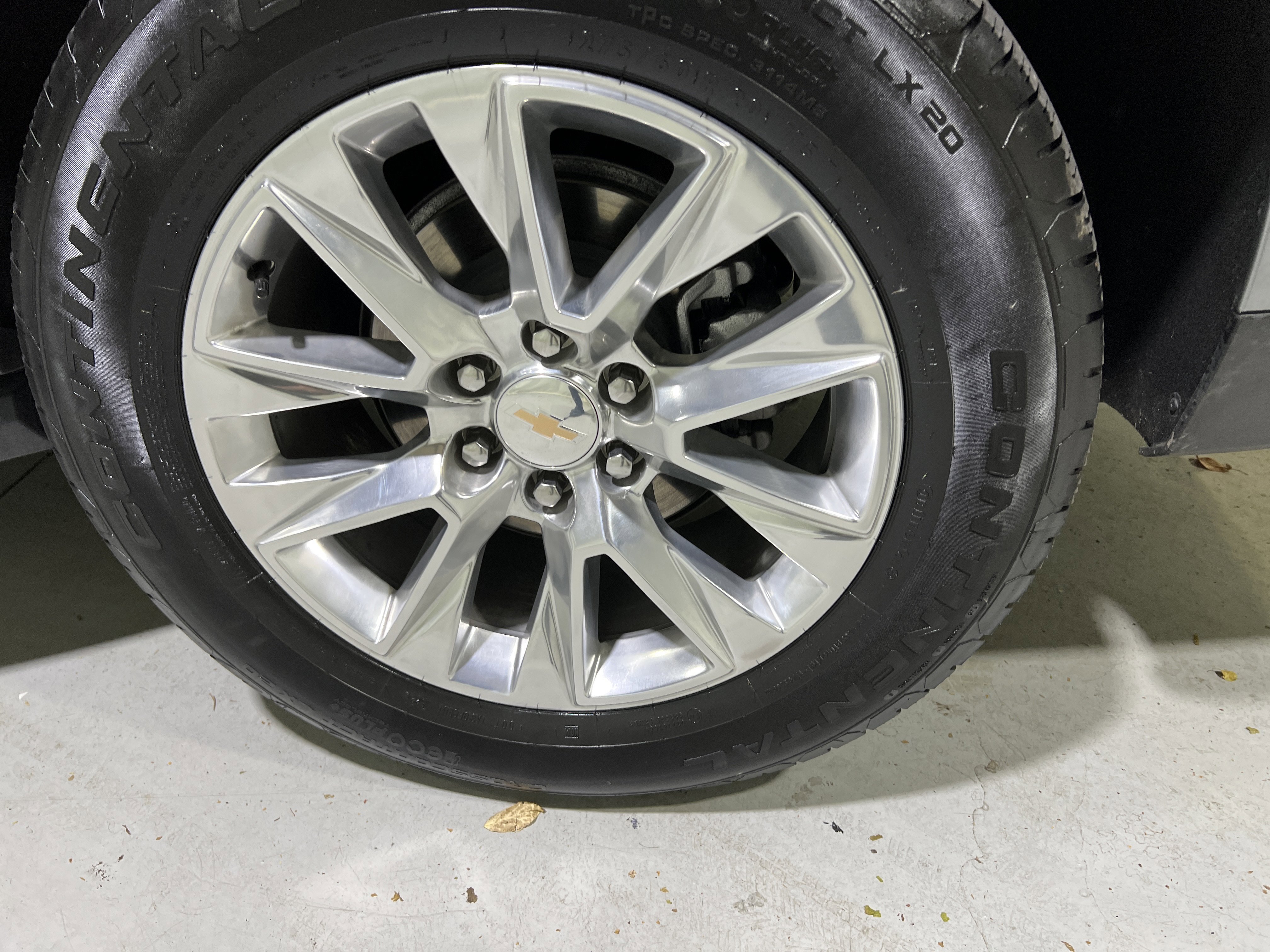 Certified 2025 Chevrolet Suburban Premier image 13