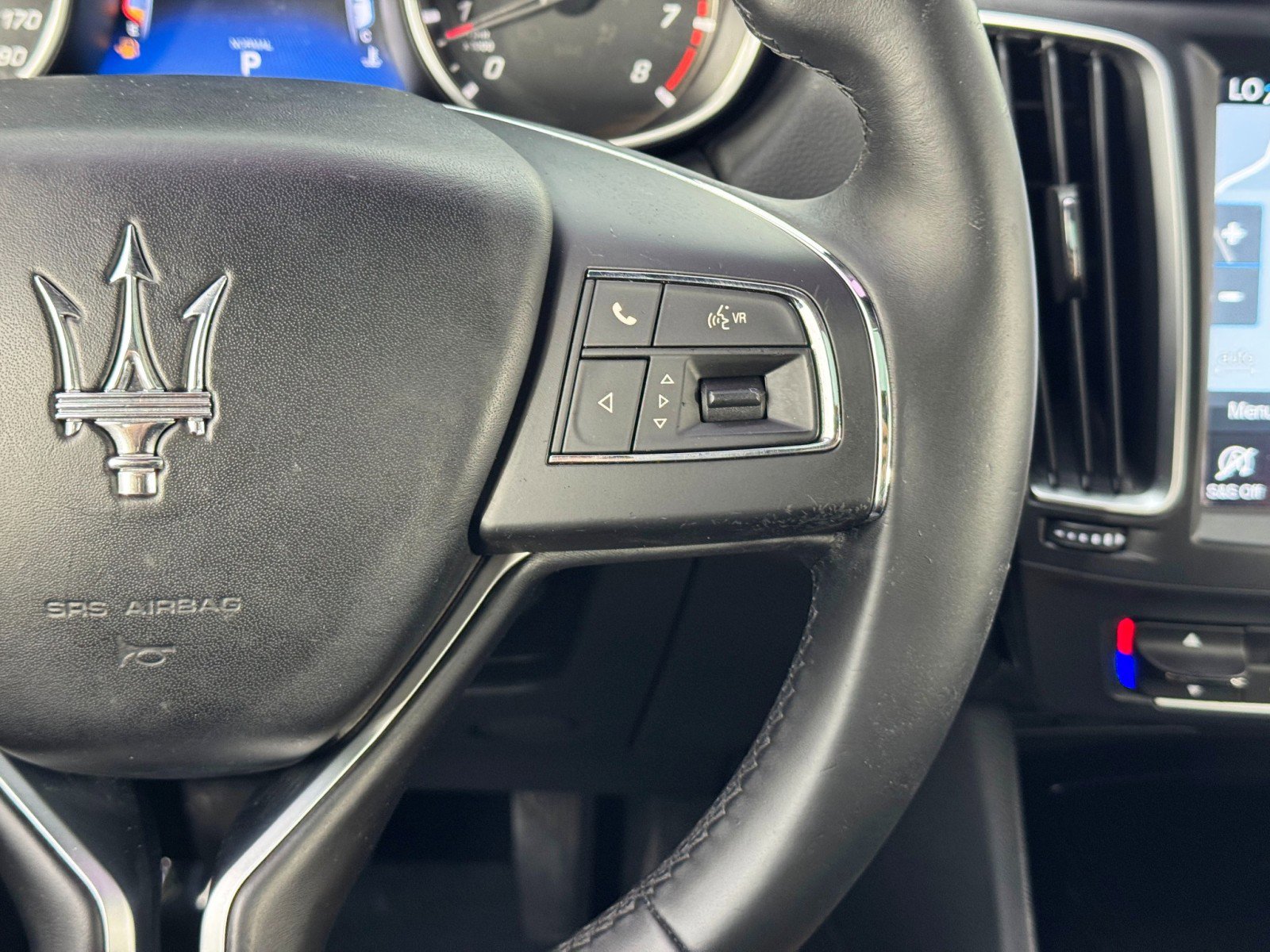 Used 2019 Maserati Levante image 23