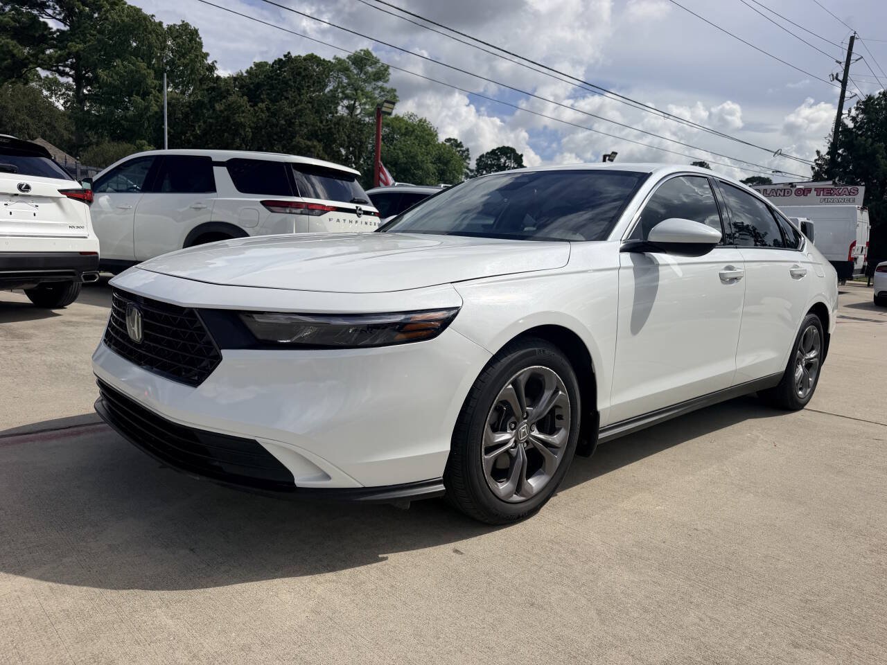 Used 2024 Honda Accord EX image 33