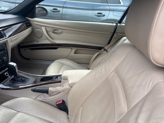 Used 2009 BMW 328i Convertible image 4