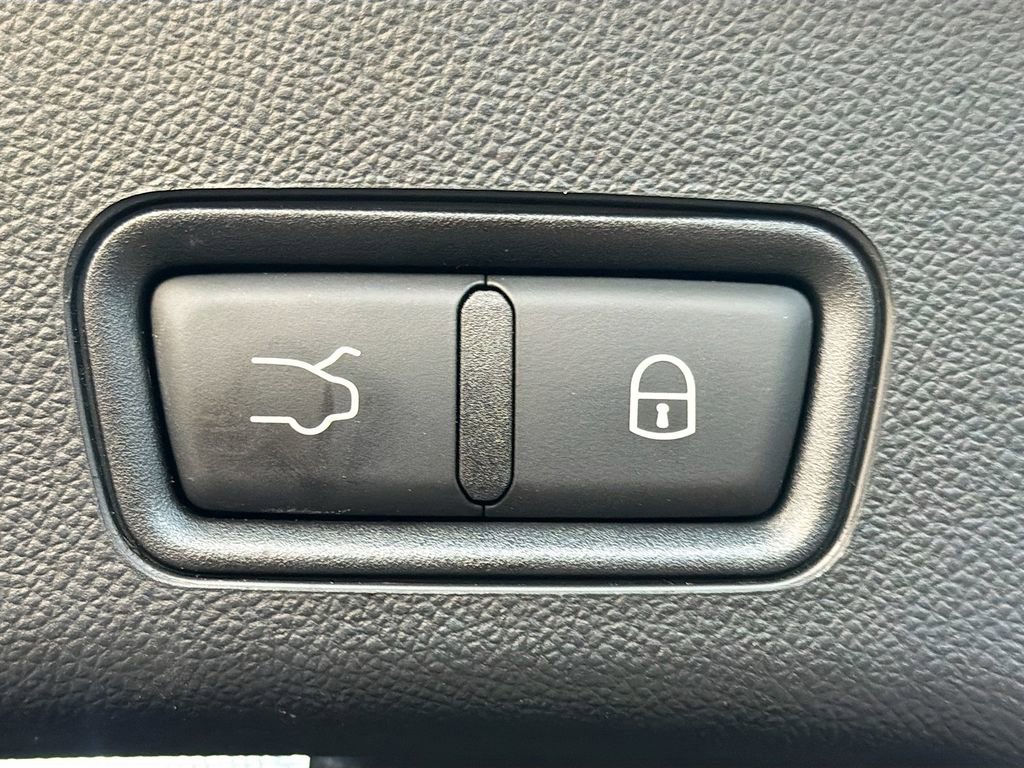 Used 2023 Maserati Grecale Modena image 13