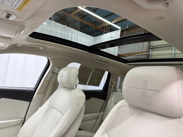 Used 2019 Lincoln Nautilus Black Label AWD/4WD image 7