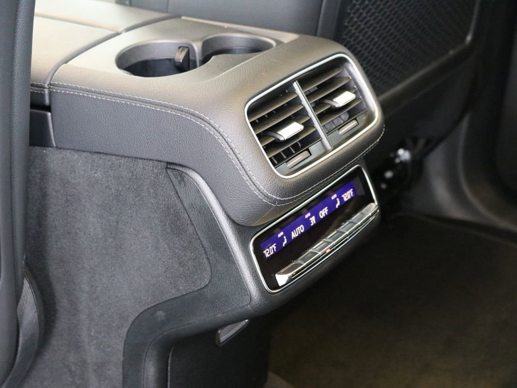 Used 2025 Mercedes-Benz GLS 450 4MATIC image 27
