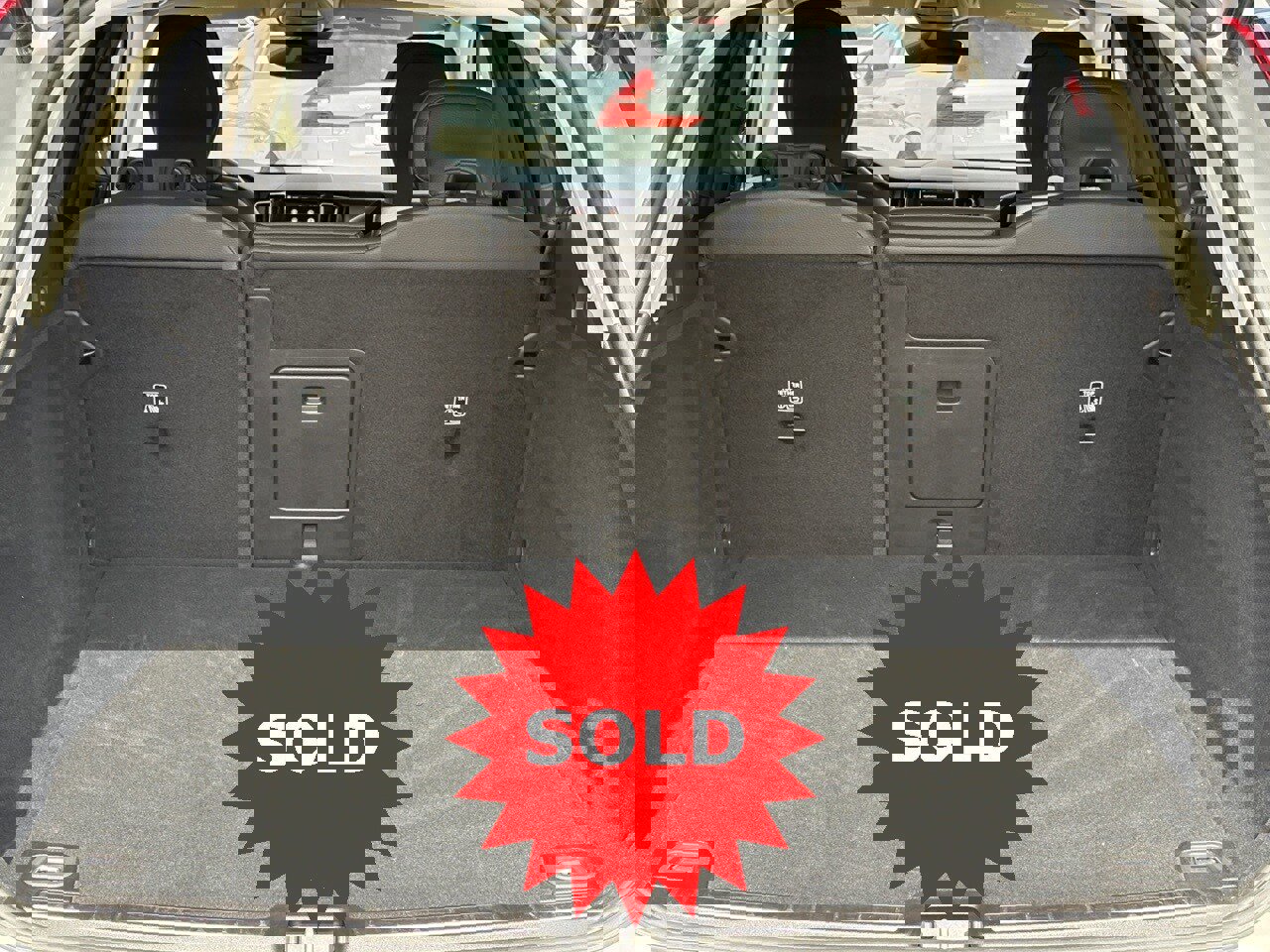 Used 2025 Volvo XC60 B5 Plus w/ Climate Package image 38