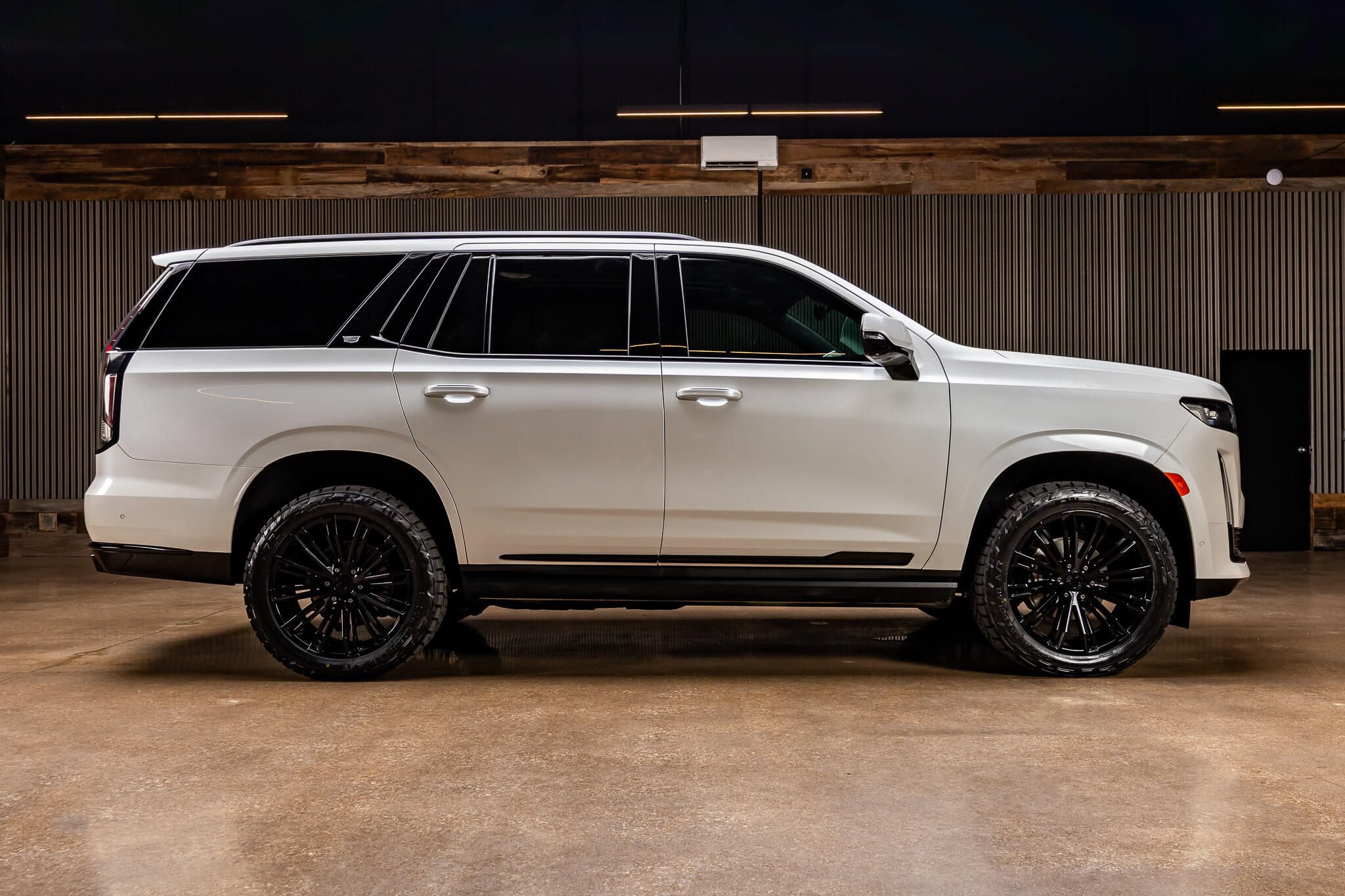 Used 2024 Cadillac Escalade Sport Platinum AWD/4WD image 10