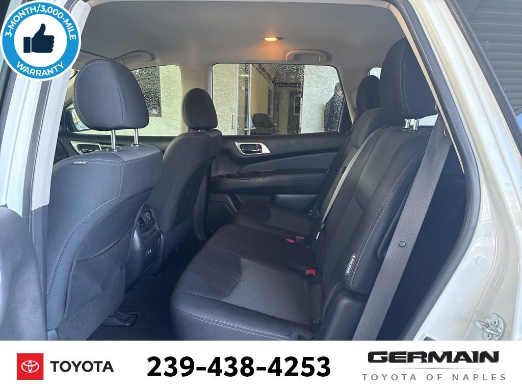 Used 2020 Nissan Pathfinder S FWD image 16