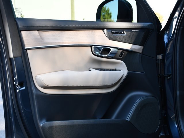 New 2026 Volvo XC90 B5 Plus image 11