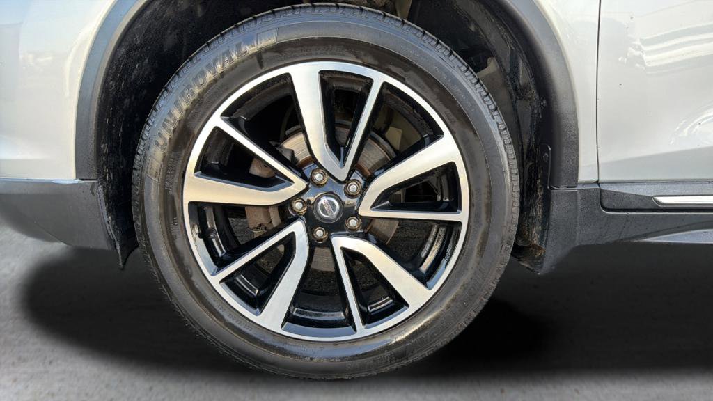 Used 2019 Nissan Rogue SL w/ Premium Package image 30