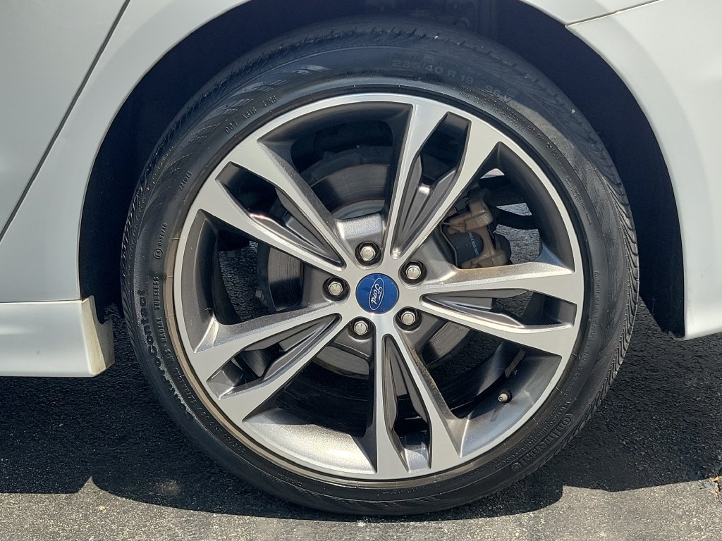 Used 2019 Ford Fusion Titanium AWD/4WD image 10
