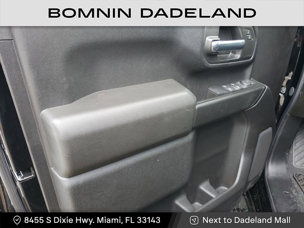 Used 2025 Chevrolet Silverado 2500 Custom w/ Custom Value Package image 14