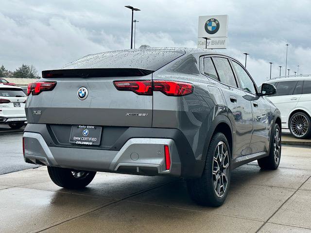 Used 2025 BMW X2 xDrive28i AWD/4WD image 11