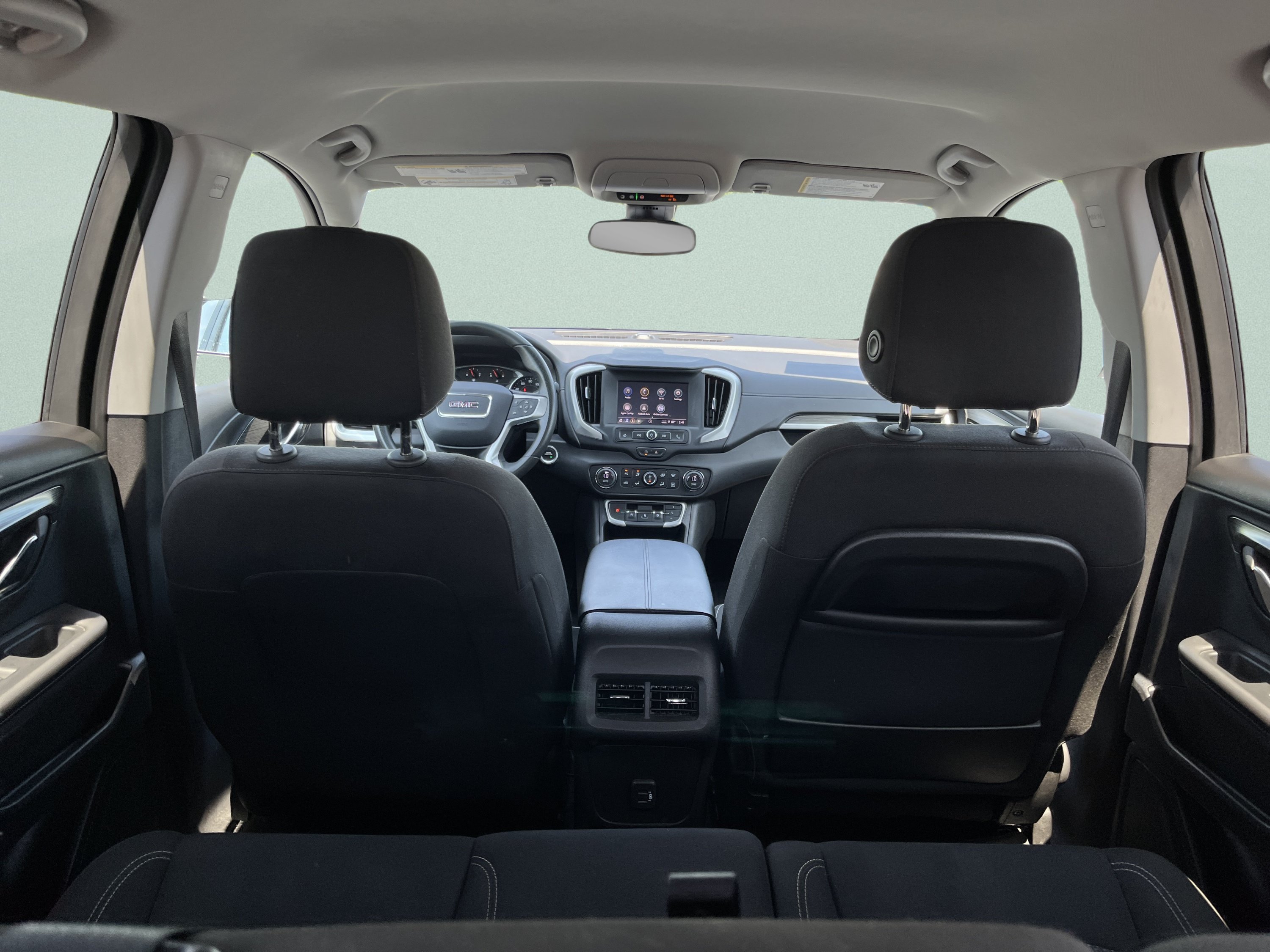 Used 2023 GMC Terrain SLE w/ Driver Convenience Package AWD/4WD image 14