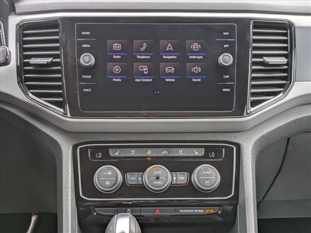 Used 2021 Volkswagen Atlas Cross Sport SEL Premium image 16