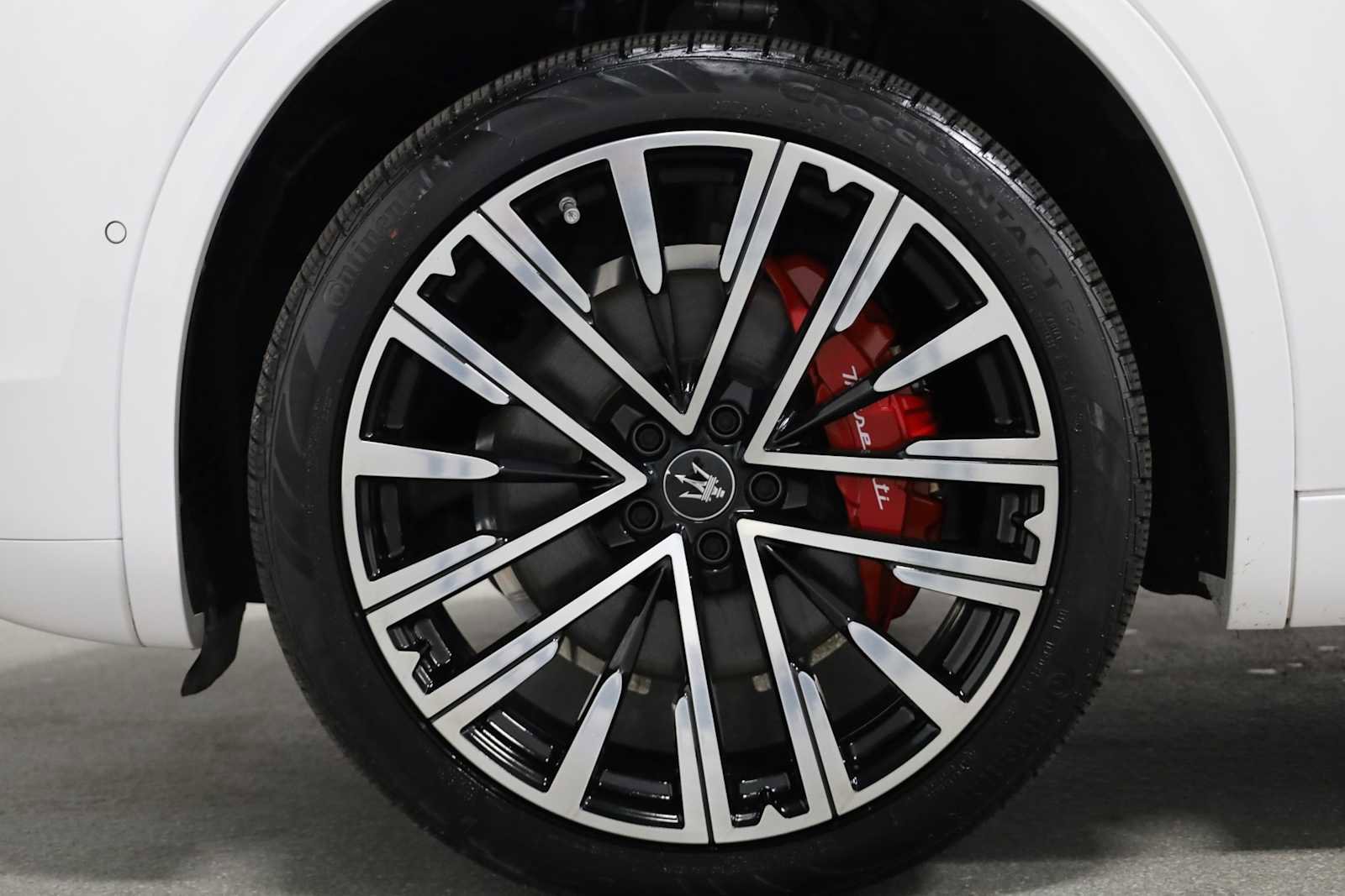 Used 2023 Maserati Grecale Modena image 48