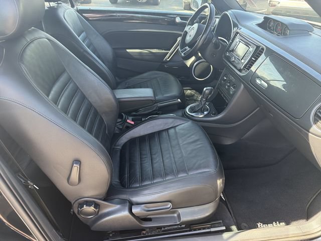 Used 2013 Volkswagen Beetle 2.0T FWD image 15