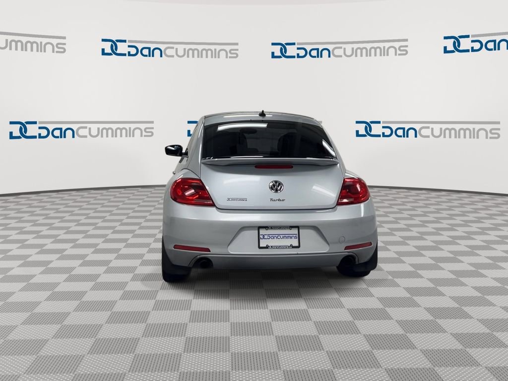 Used 2013 Volkswagen Beetle 2.0T image 7