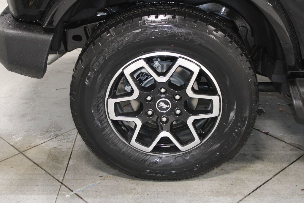 New 2025 Ford Bronco Outer Banks image 15